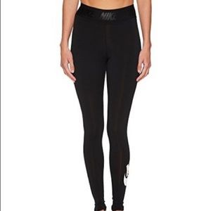 Nike women’s sportswear high waisted leg-A-See